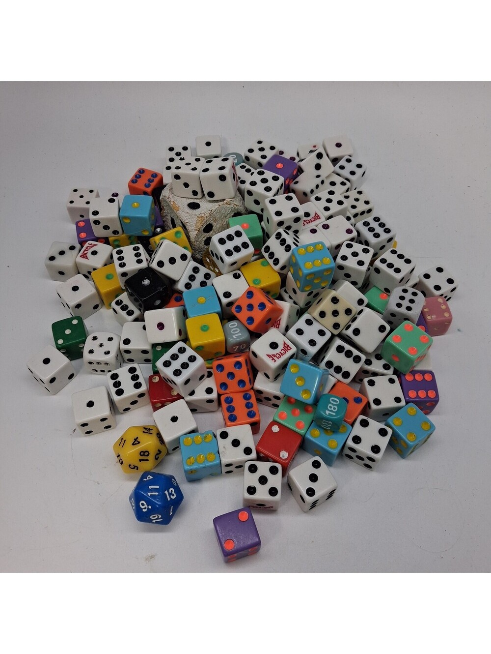 125+ Mixed Dice Lot D6 D20 Polyhedral Board Game RPG Assorted Colors Bulk